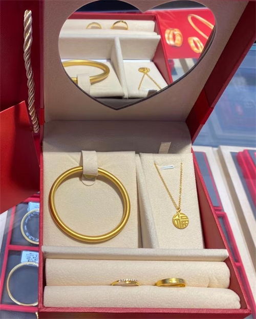 银行黄金回购手续费_保定哪里回收黄金比较合理_黄金典当行回收价格