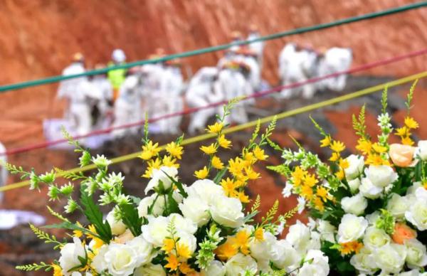 飞机事故保险怎么赔？遇难者家属能获哪些赔偿？