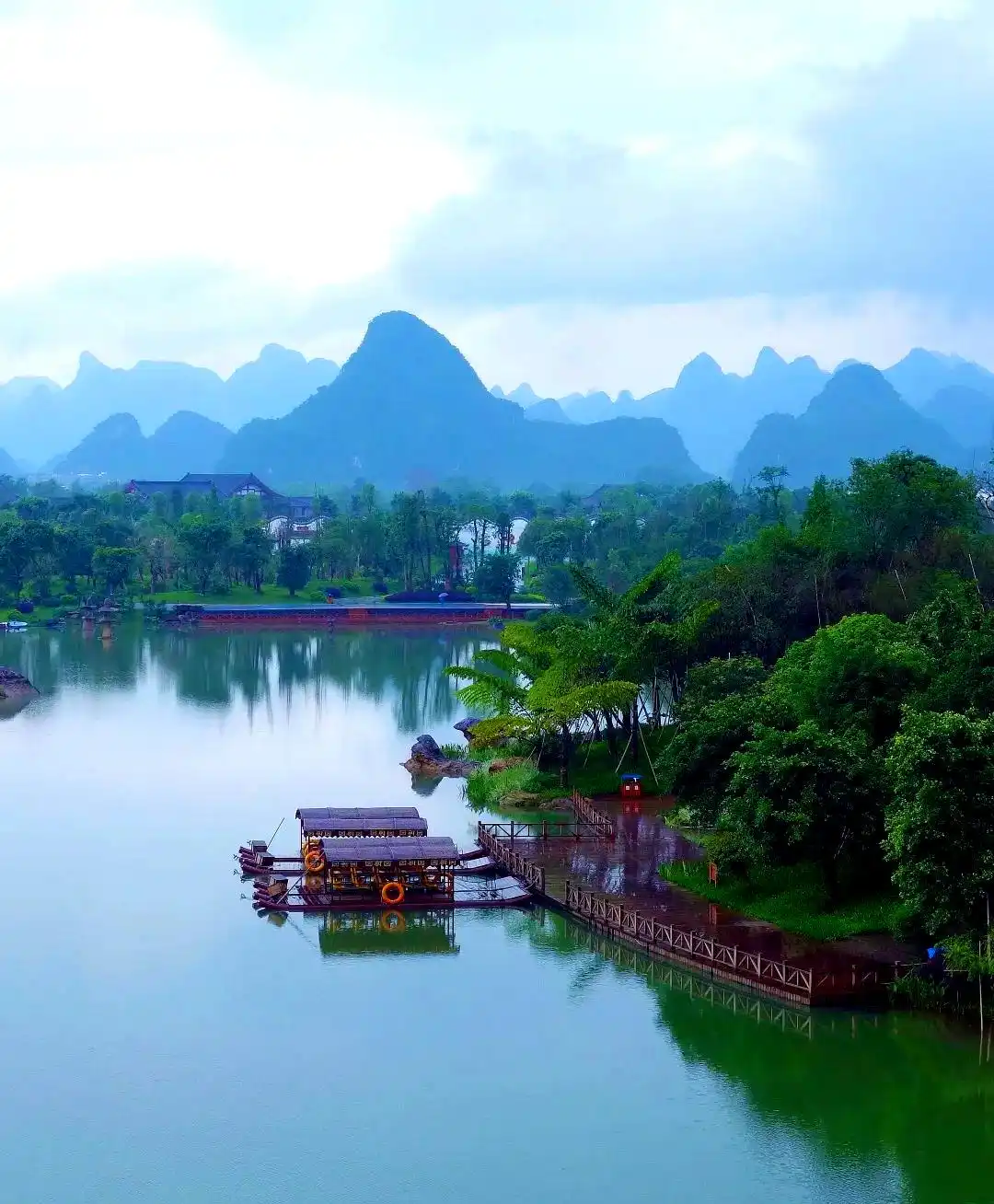 中国园林艺术天人合一理念_师法自然核心理念因地制宜借景_中国园林的设计思想是追求什么